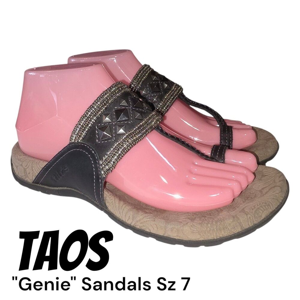 Taos Genie Sz 7 Black Metallic Studs & Beaded Toe Loop Slide On Boho Sandals